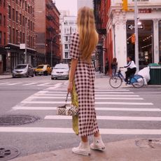 checkered-dress-outfits-270477-1539970766403-square